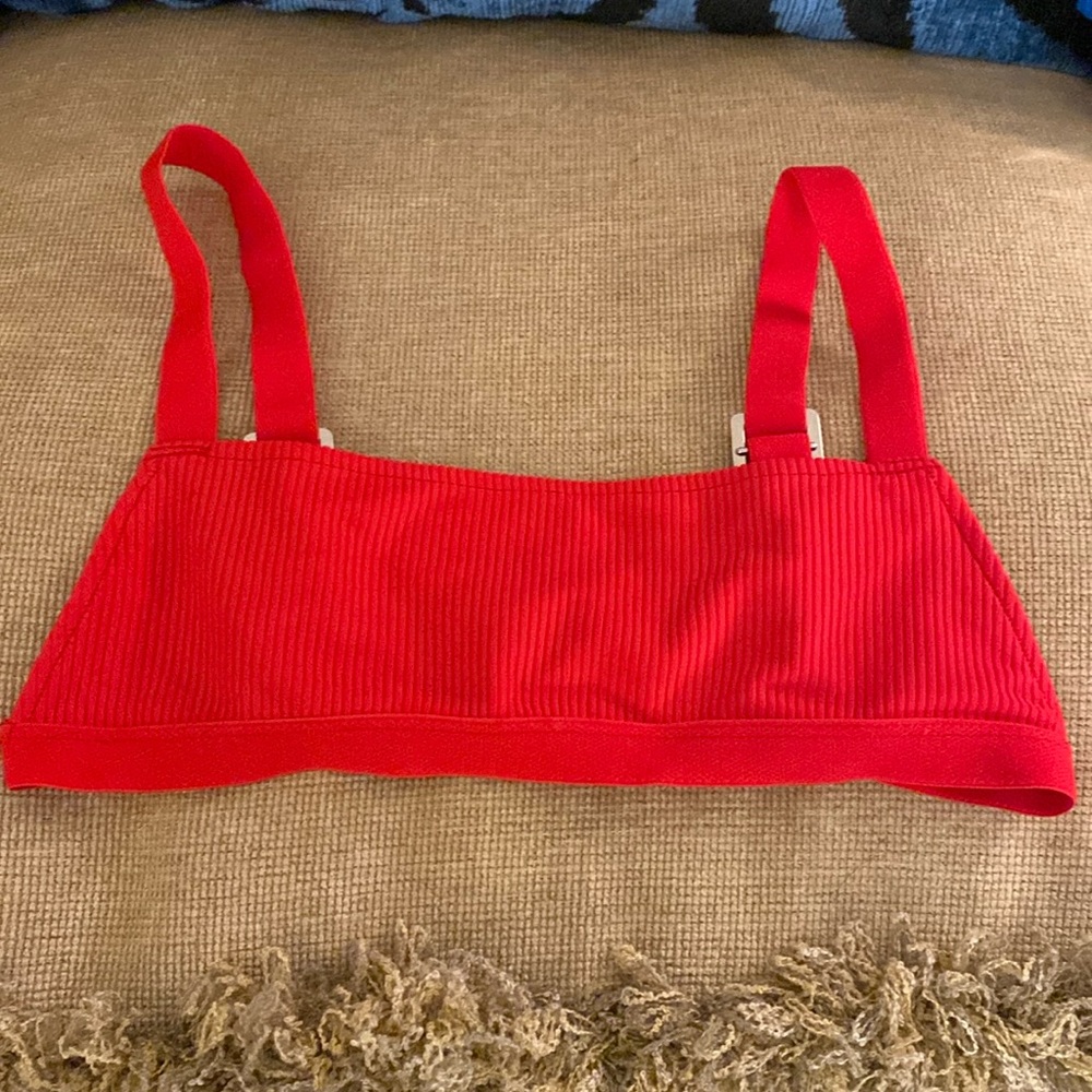 Frankie’s Bikinis Top